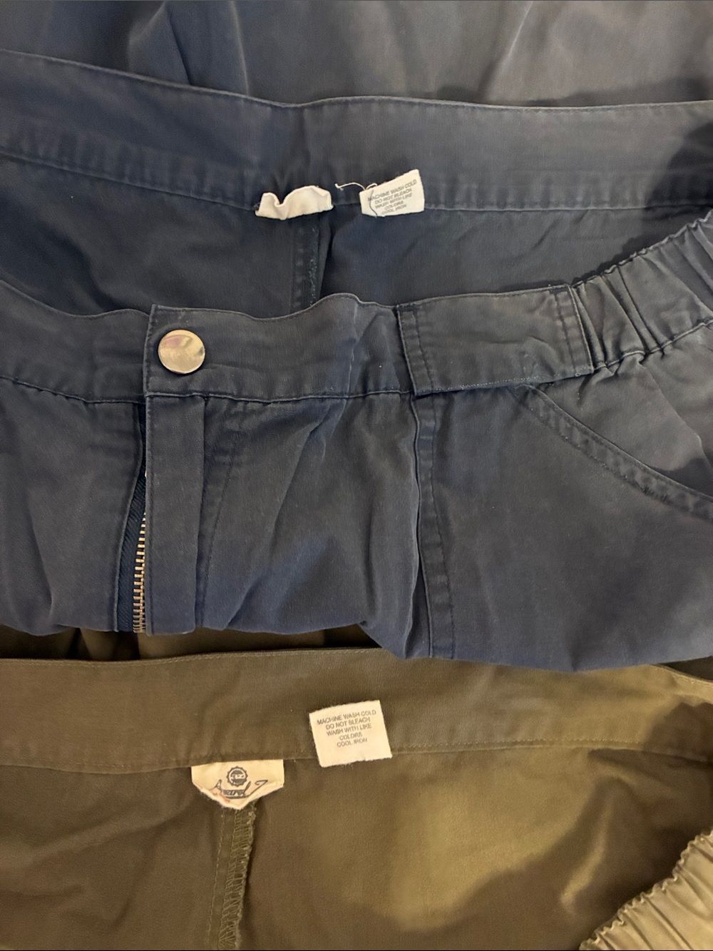Lot of 2 Men’s Apparel Zone size 44  Green & Blue Casual Utility Shorts size 44 - Picture 3 of 5